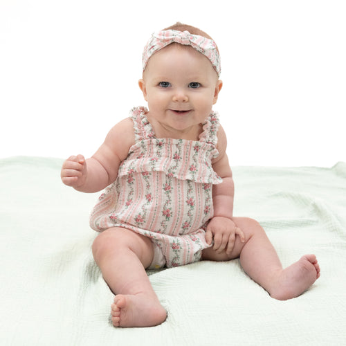 Load image 1 in gallery view