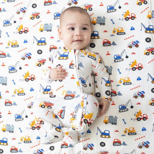 Load image 1 in gallery view