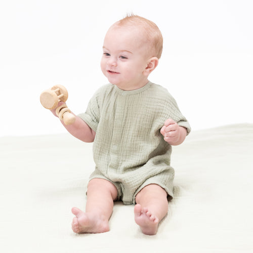 Load image 1 in gallery view